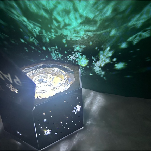 Pandora Christmas Gift Jewelry Box - Picture 14 of 16